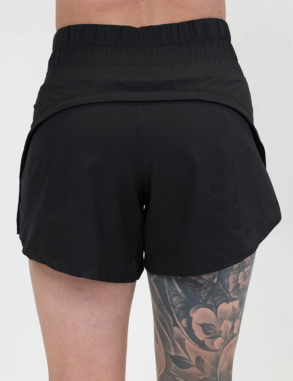 Day Dream Shorts | Black - Image 9