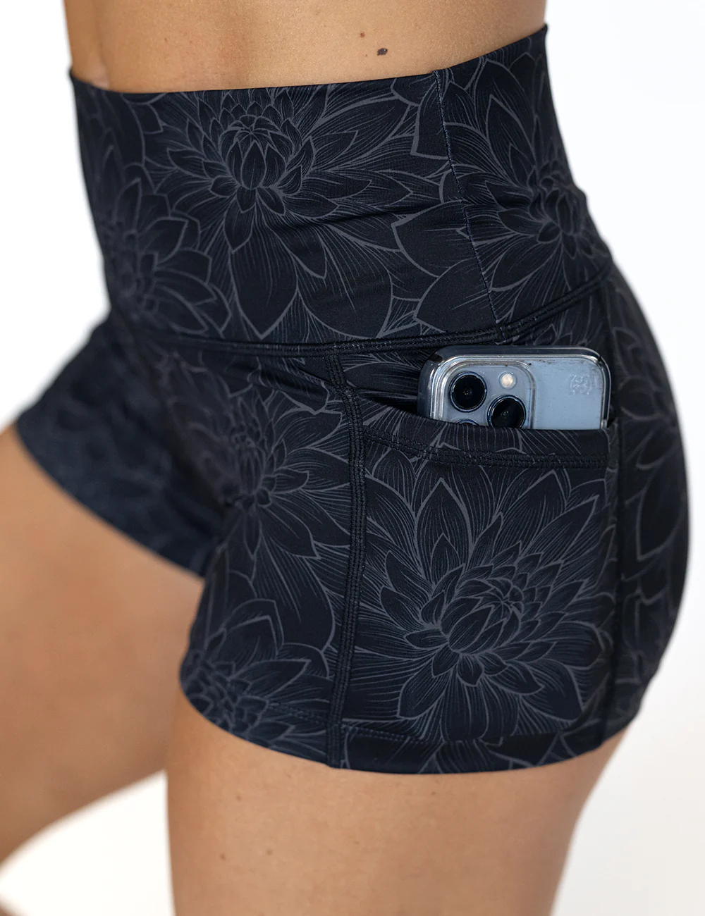 Shorts | Lotus | Black - Image 4